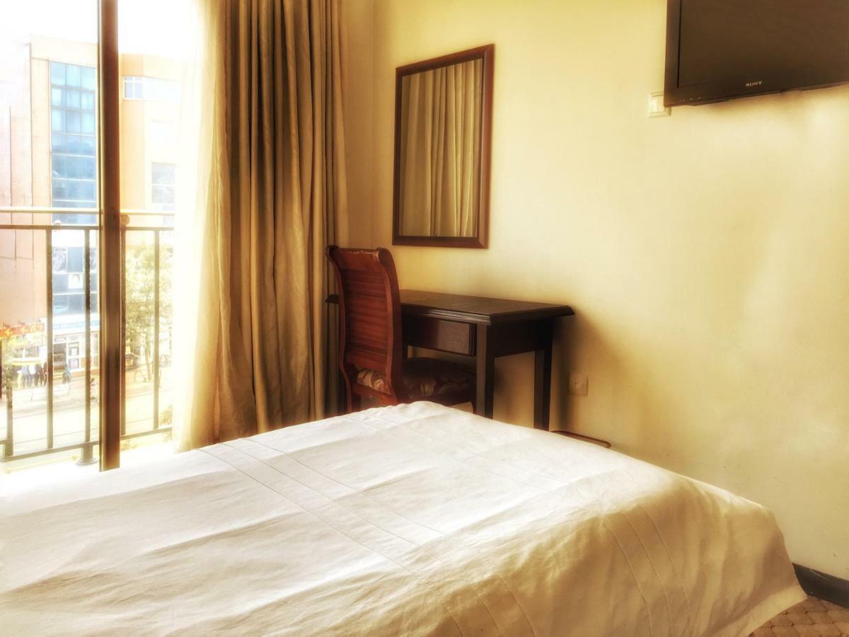 Top Ten Hotel Addis Abeba Zewnętrze zdjęcie